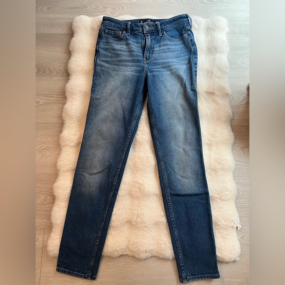 Hollister Medium Blue Jeans